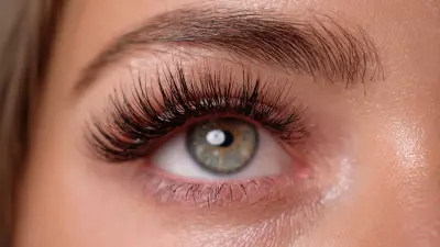 How to Choose the Best Natural Lash Extensions for Your Unique Eye Shape